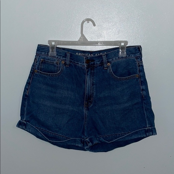 Size 10 new American eagle shorts - Picture 1 of 3